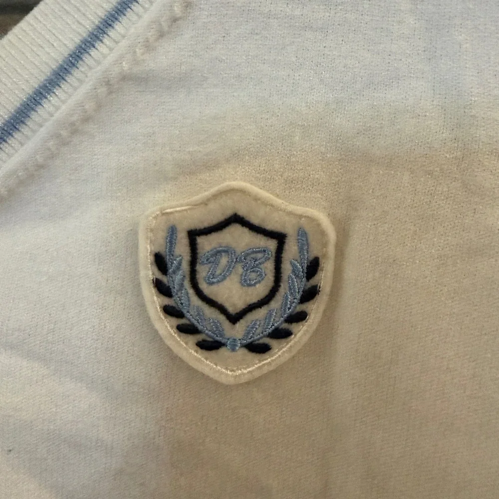Dave & Bella Cardigan Kids Size 90 White Blue Preppy Crest Knit Sweater